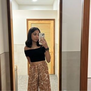 Meet your Posher, Malia